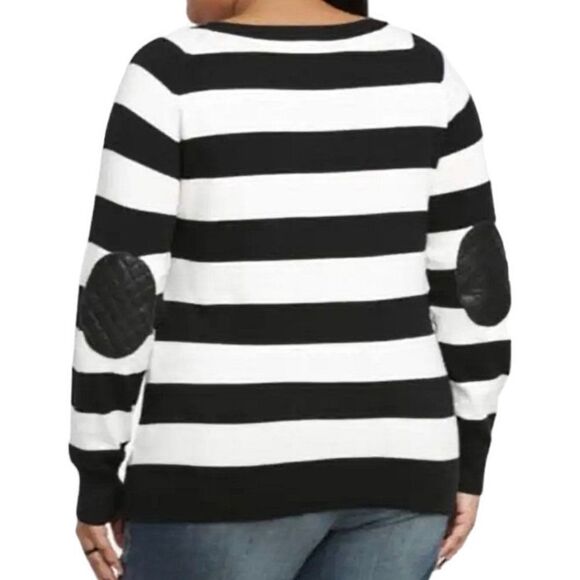 Torrid Quilted Distressed Heart Patch Monochromatic Sweater sz 1X Elbow Patches - Picture 2 of 8